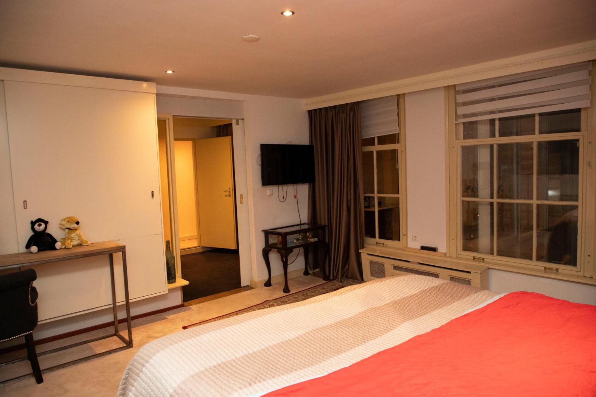 Red Light District B & B Canal View アムステルダム エクステリア 写真