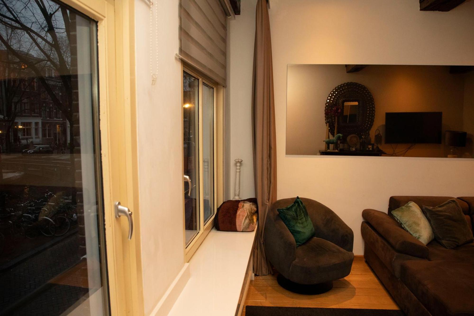 Red Light District B & B Canal View アムステルダム エクステリア 写真