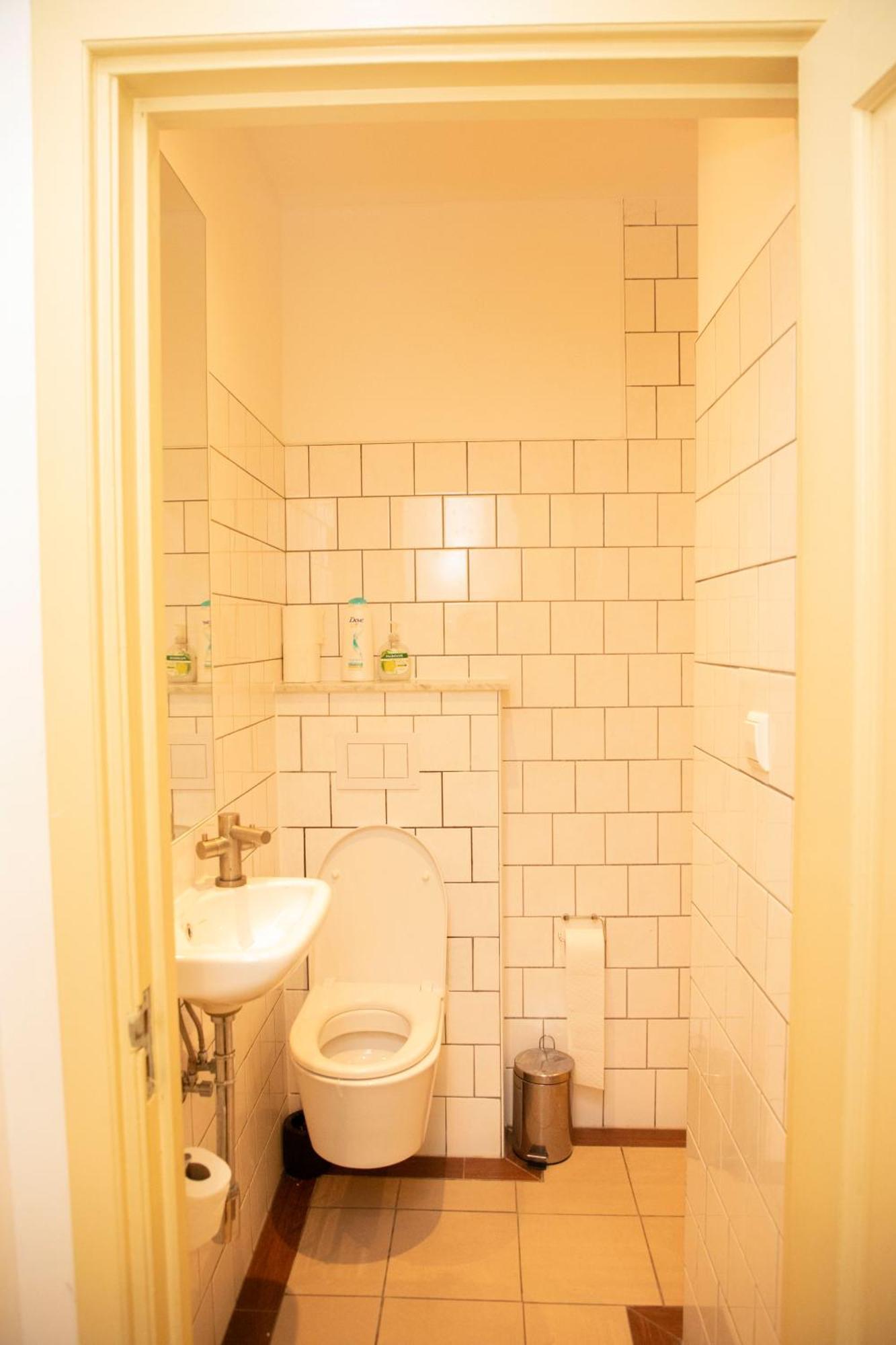 Red Light District B & B Canal View アムステルダム エクステリア 写真